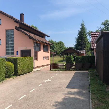 Plitvice Family Apartment Korenica Exterior photo